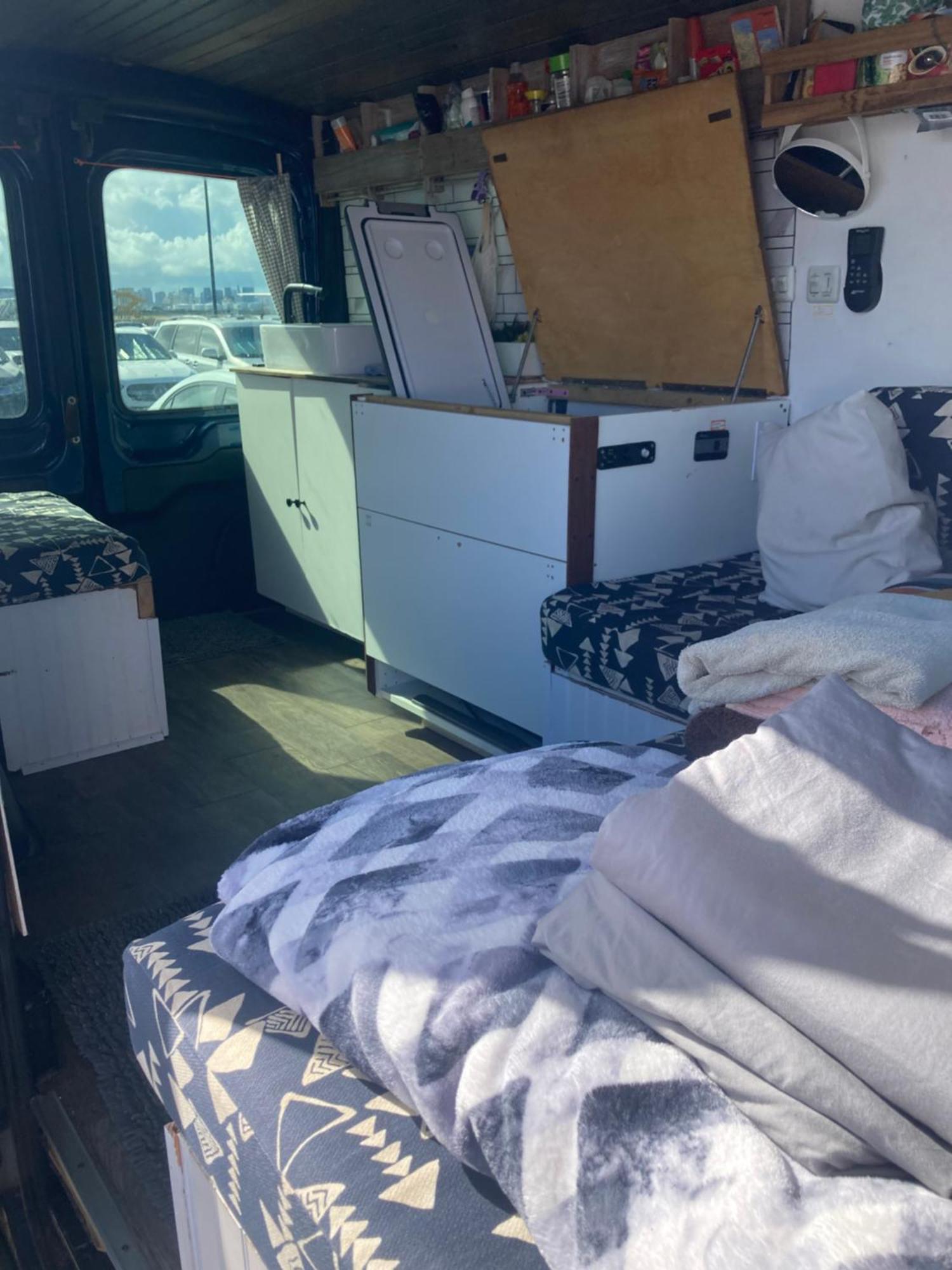 Oahu Camper Adventures Hotell Kailua Eksteriør bilde