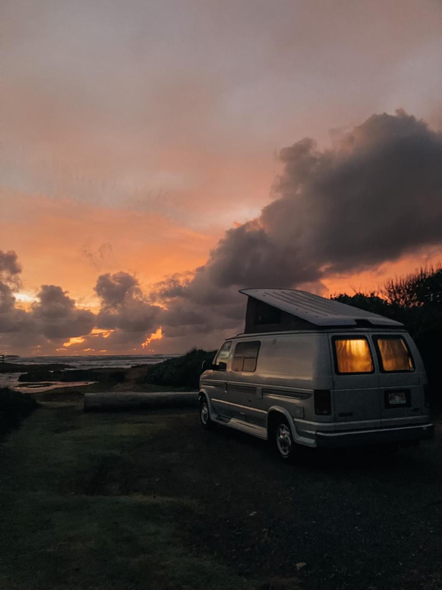 Oahu Camper Adventures Hotell Kailua Eksteriør bilde